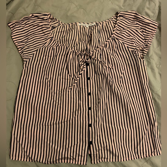 built by wendy - gently used - silk/cotton top - Picture 1 of 4